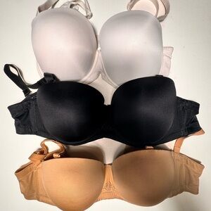 Bundle of 3 women Bra white, cream & Black sz 36D one pink two unbranded